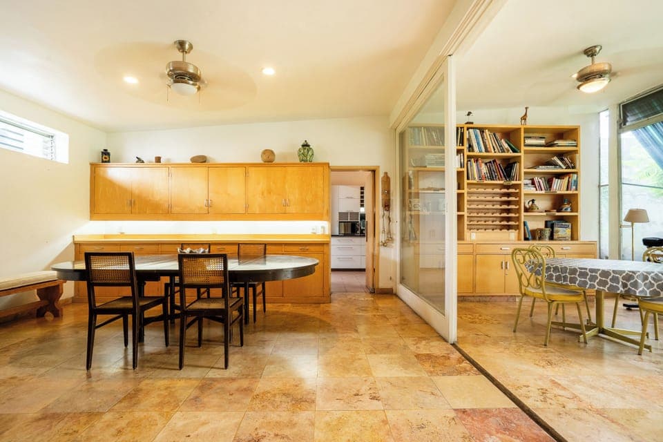 Family House, Pool View | Dining room