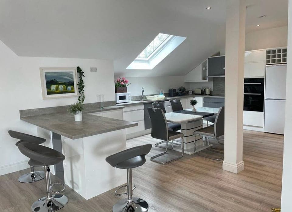 Apartment | Private kitchen | Fridge, microwave, oven, stovetop