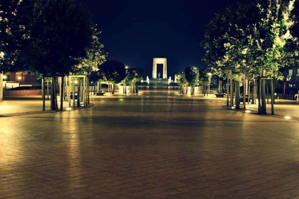 Region [summer] (>5 km)