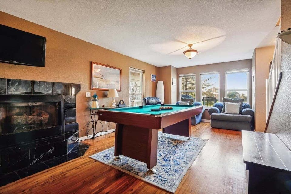 Main Floor Family Room at Haystack Villa - Please note this fireplace is non-operational