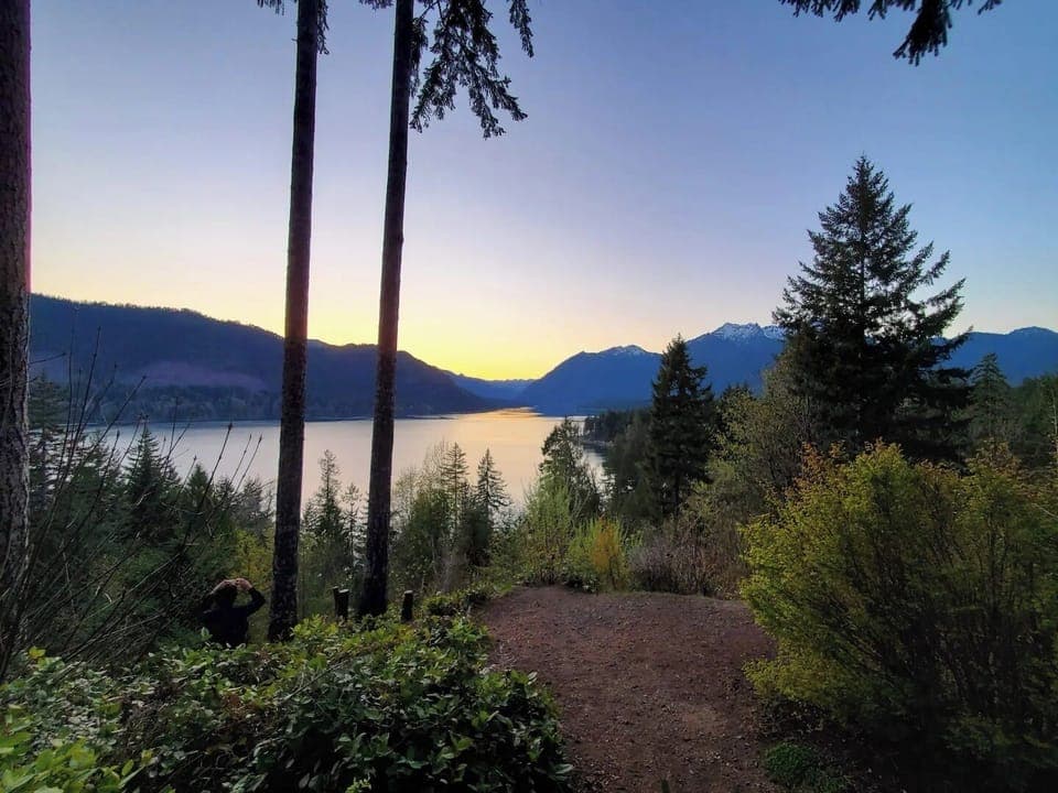 Lookout point - 5 minute drive from the house.