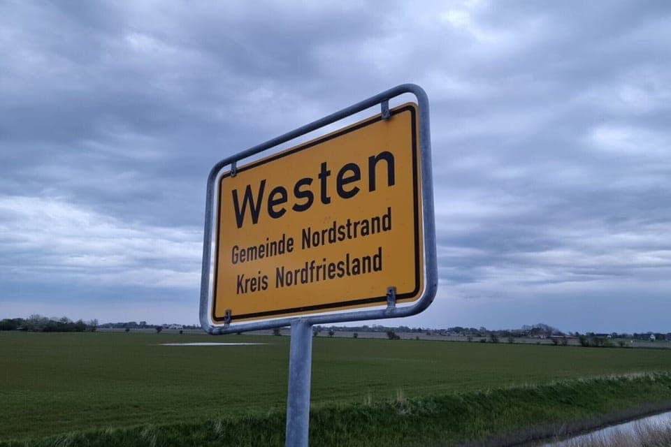 Surroundings [summer] (1-5 km)