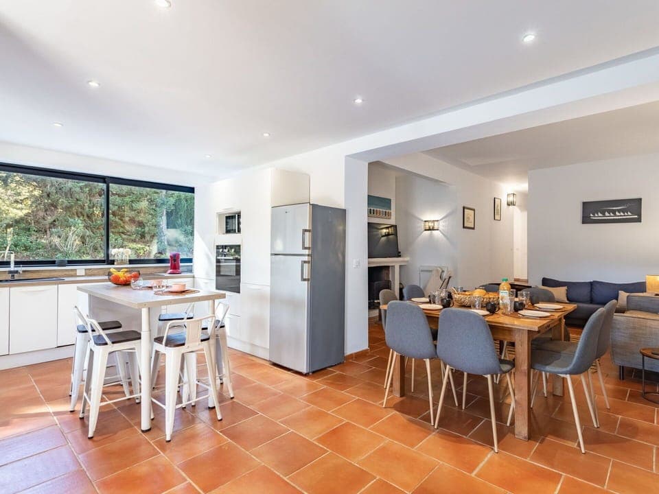 Furniture, Table, Chair, Building, Wood, Kitchen, Orange, Kitchen & Dining Room Table, Flooring, Living Room