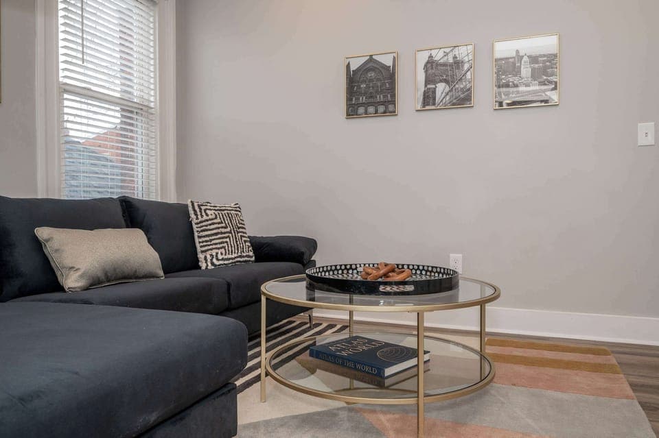 Apt 2 – Kick back & relax on the comfy couch to enjoy a movie or a show