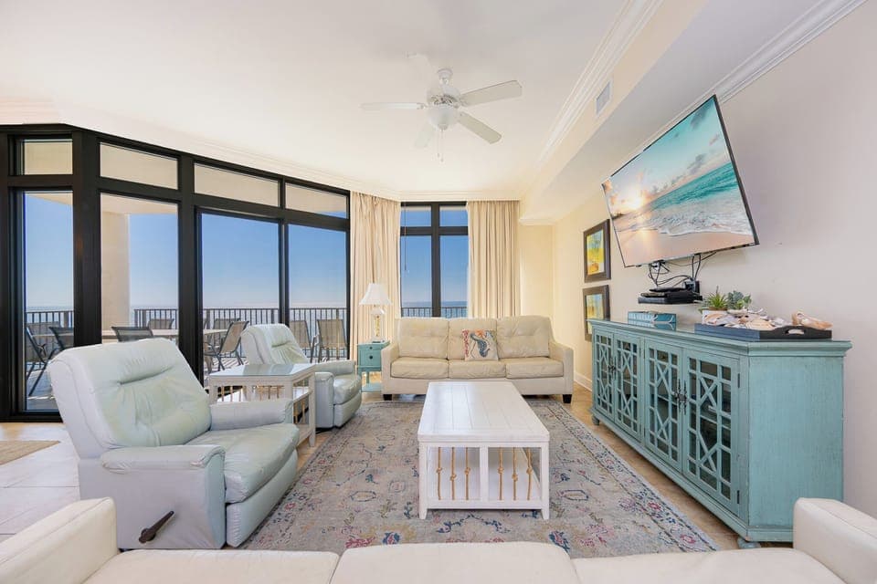 The Oasis 2708, Orange Beach, Alabama, beach front, 3 bedroom condominium on the 27th floor