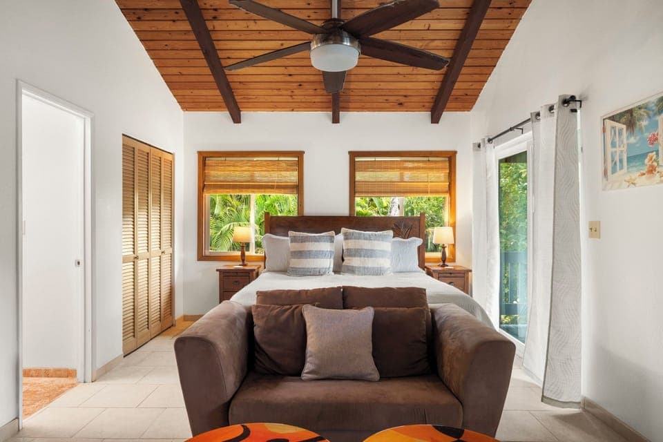 3rd Guest bedroom, Upstairs Master