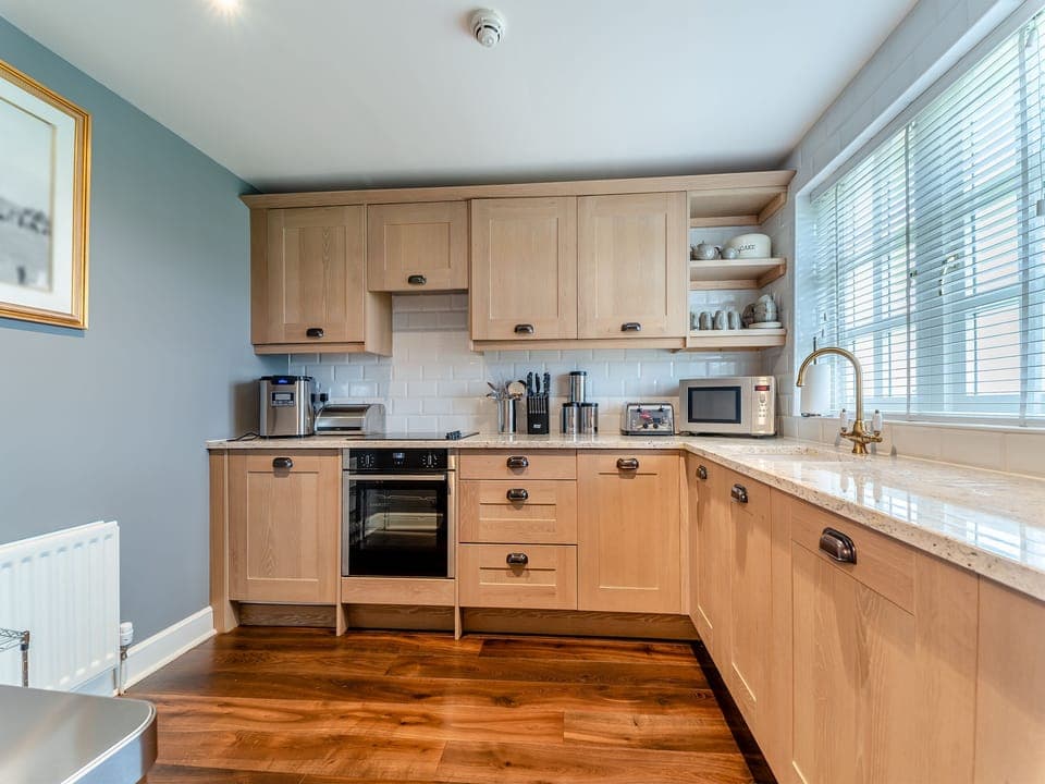Kitchen | Royal Aberdeen - Lands of Turnberry Cottage, Turnberry