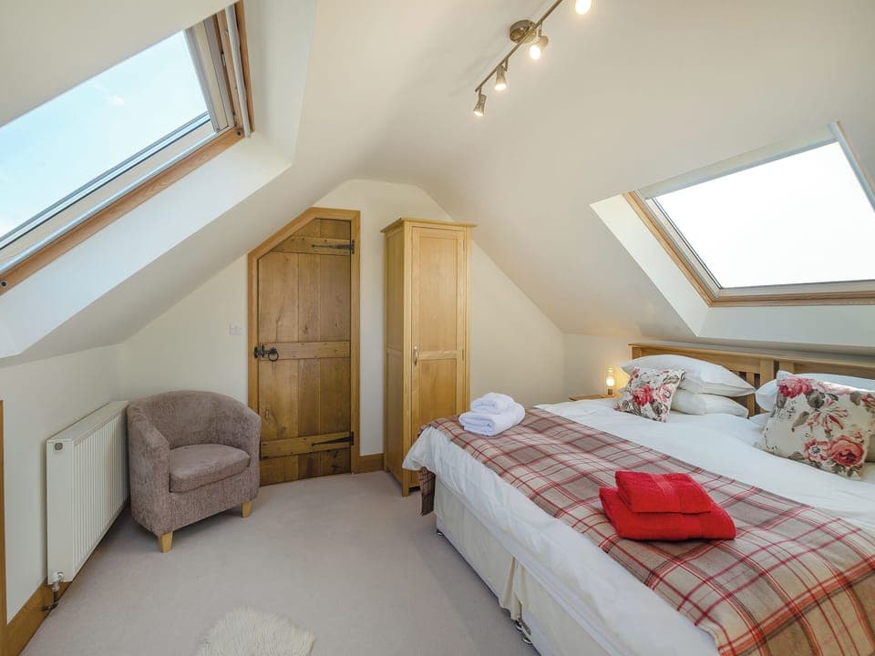 Double bedroom | Siambr - Parc Wernol Cottages, Chwilog, near Pwllheli