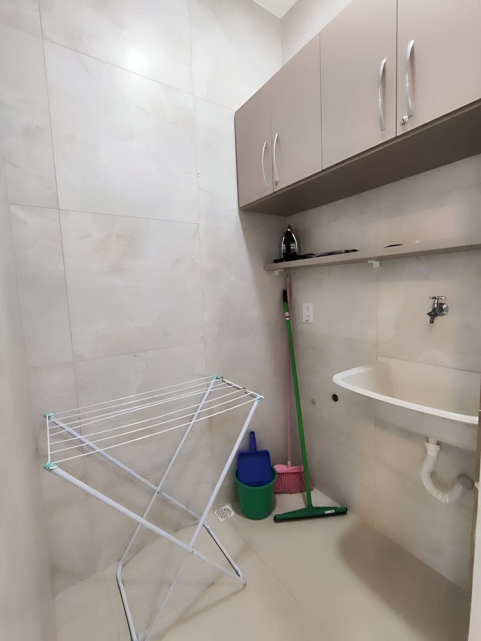 Comfort Apartment, Patio, Courtyard View | Laundry