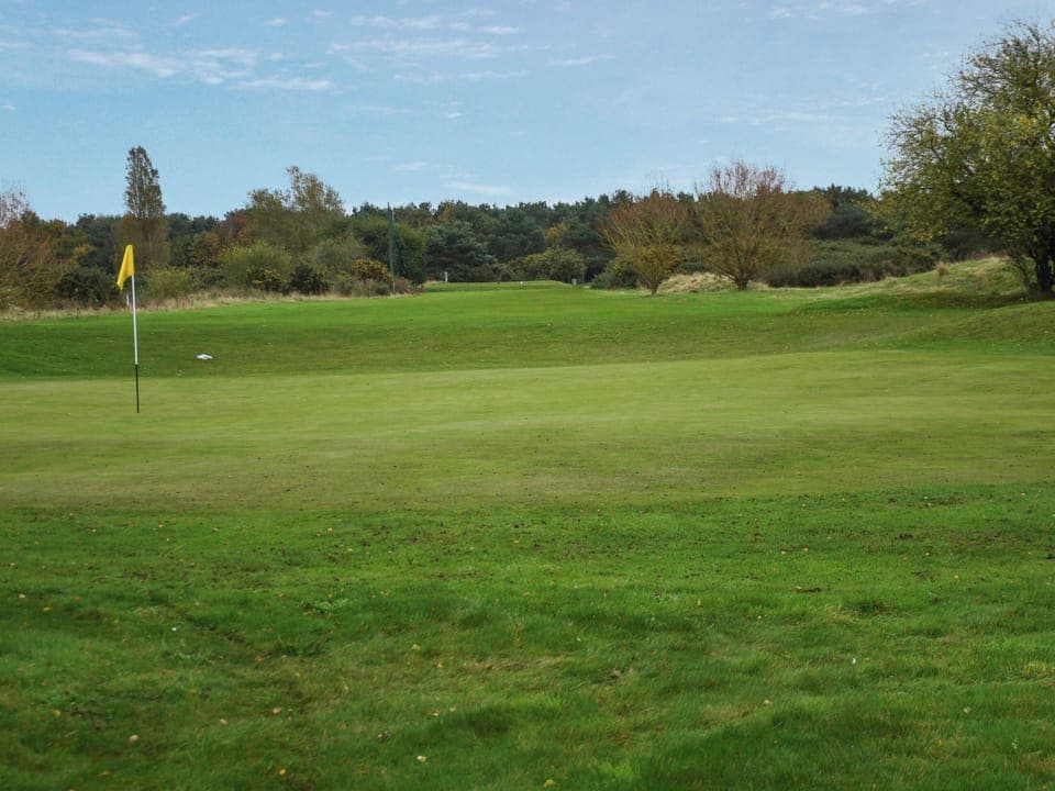 Surrounding area | Chestnut Cottage, Great Yarmouth