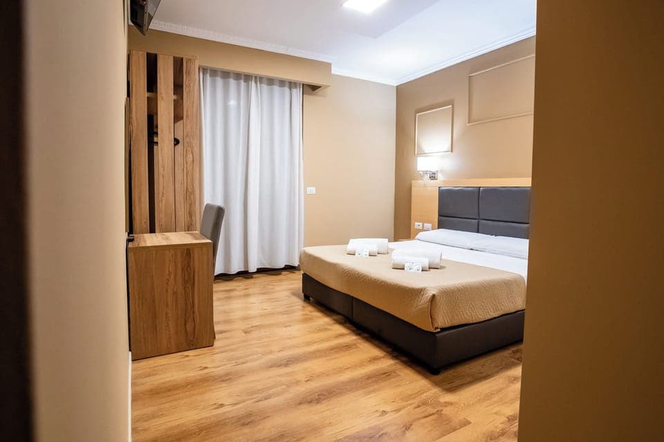 Standard Double or Twin Room | Desk, free WiFi