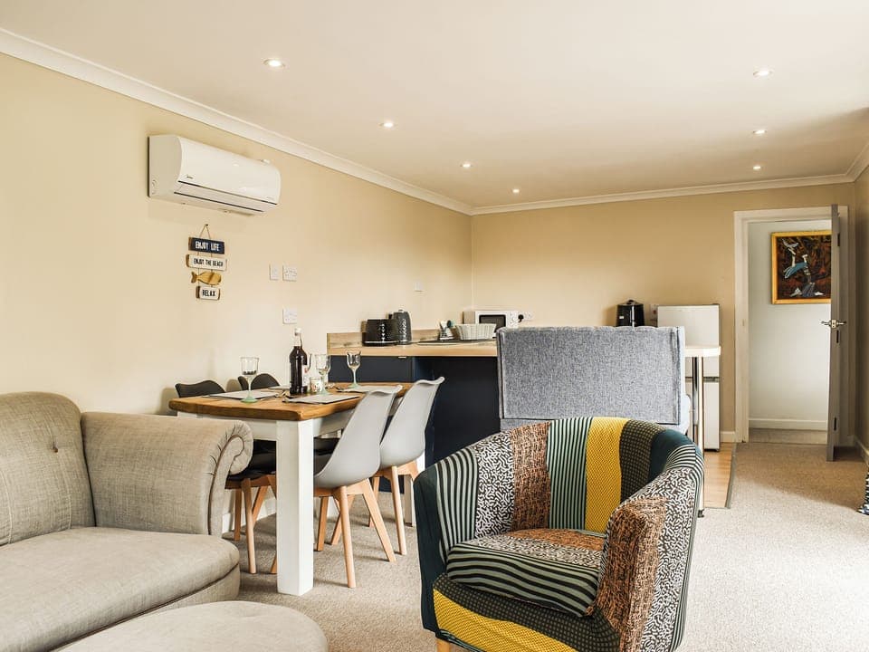 Open plan living space | The Stables, Woodlands