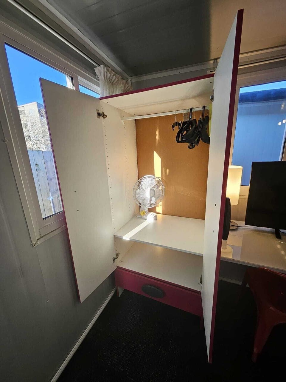 Cabin | Desk, laptop workspace, free WiFi