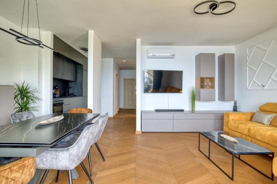 Comfort Apartment, Sea View | Living area | LCD TV