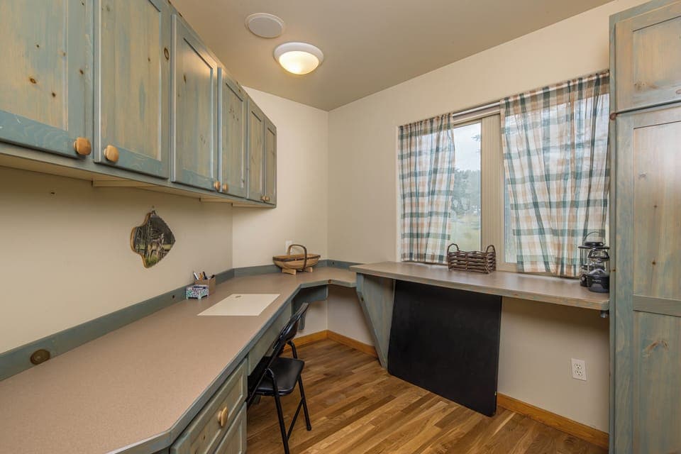 Laundry Folding/Office Area