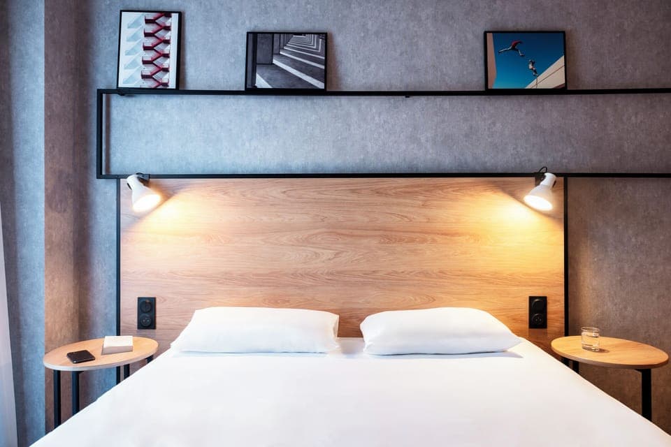 Standard Room, 1 Double Bed | Premium bedding, desk, blackout drapes, soundproofing