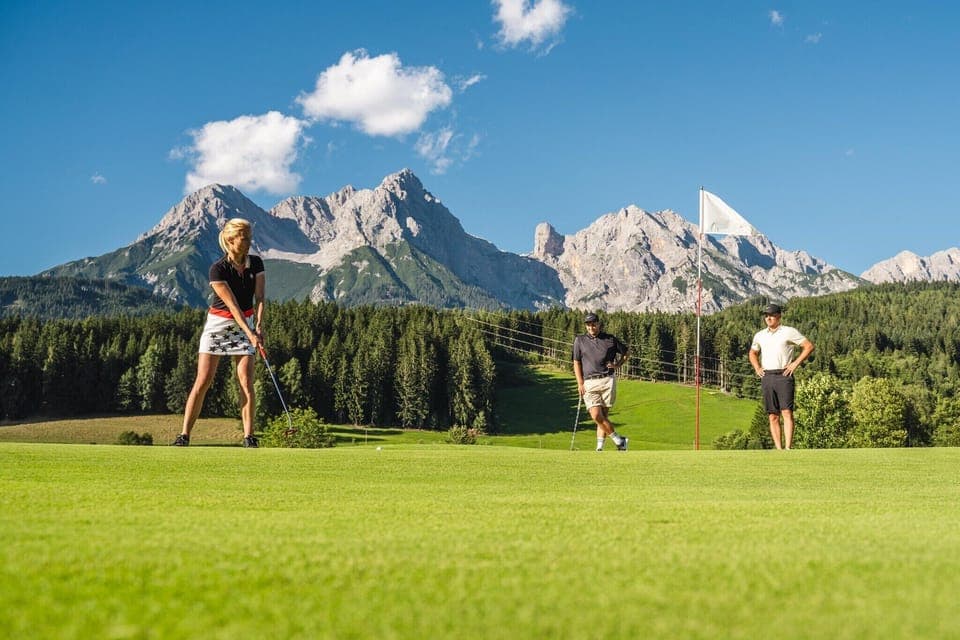 Region [summer] (>5 km)