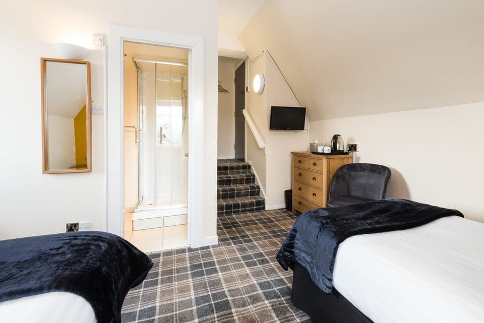 1 bedroom, premium bedding, iron/ironing board, free WiFi