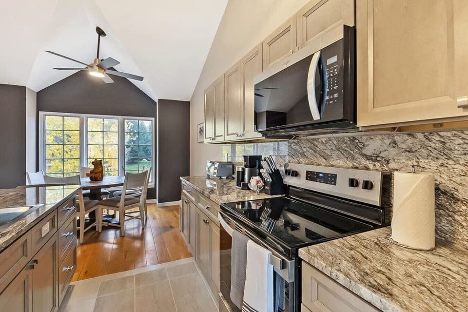 Oven, Stove, Microwave, Dish Washer