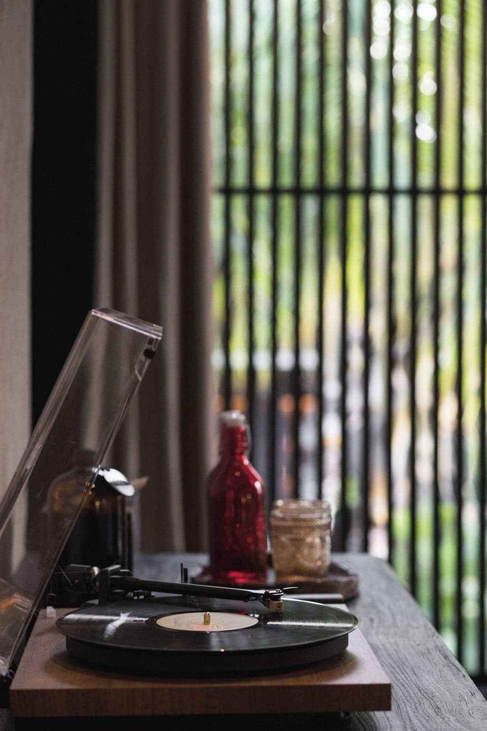 Minibar, in-room safe, iron/ironing board, free WiFi