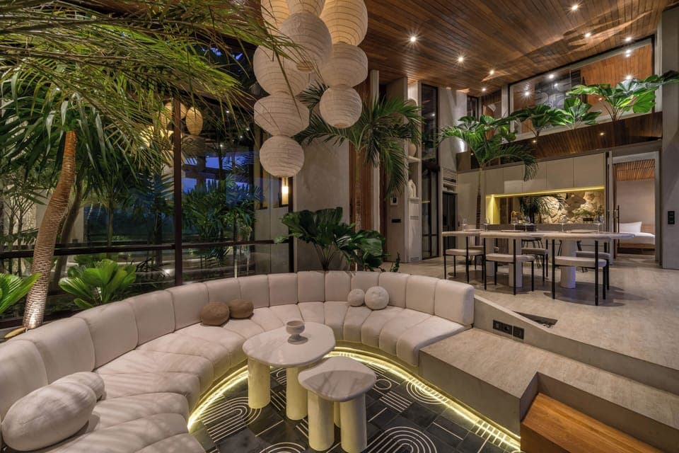 Deluxe Villa, Pool View | Living room | Flat-screen TV