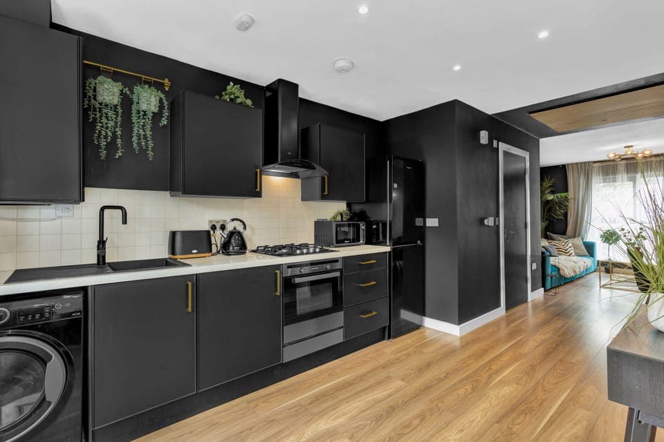 Our kitchen has everything you'd expect in a family home including microwave, kettle & toaster. We provide complimentary teas & coffee