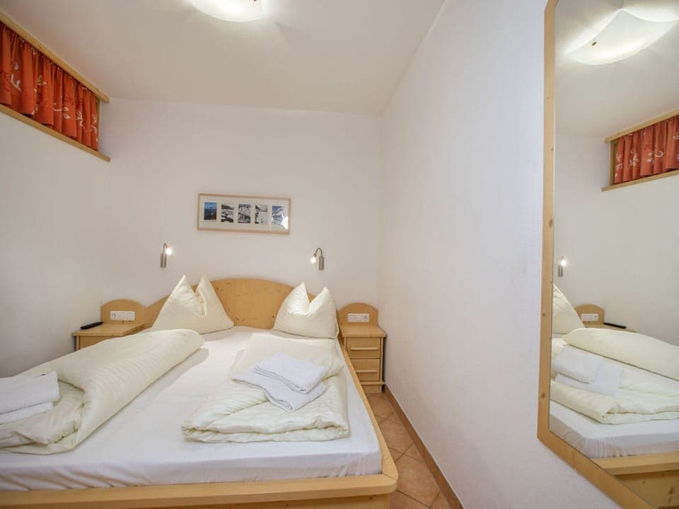 House | 3 bedrooms, bed sheets