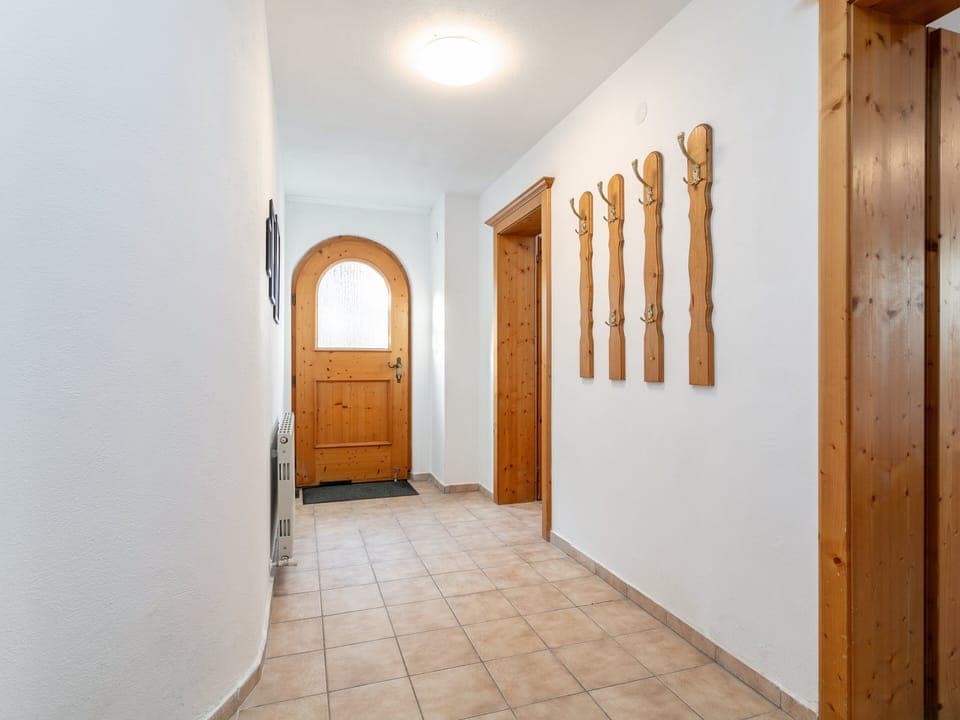 Entrance / Reception