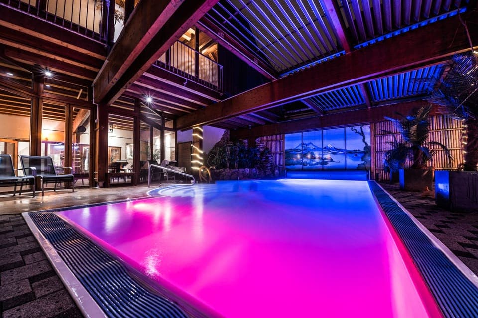 Indoor pool, outdoor pool