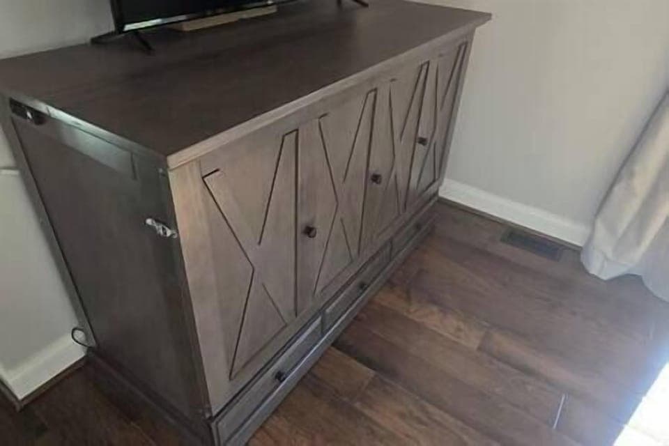 Queen-sized murphy bed