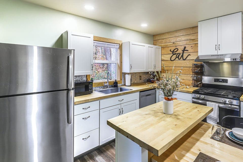 House (2 Bedrooms) | Interior