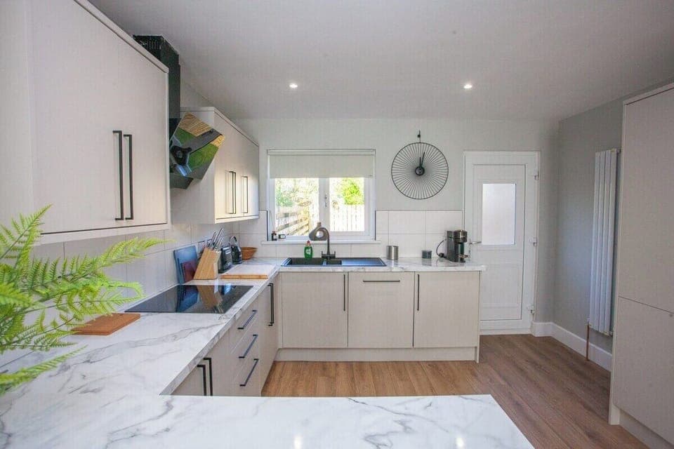 Fully equipped modern kitchen