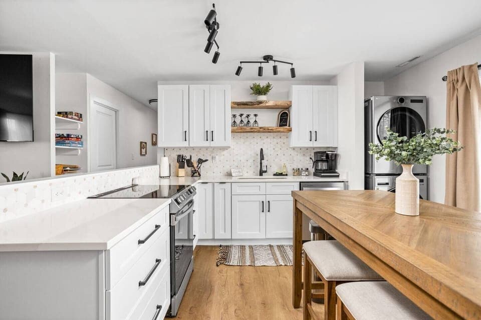 In unit laundry with starter pods. All appliances and resources you need for making a delicious dinner.
