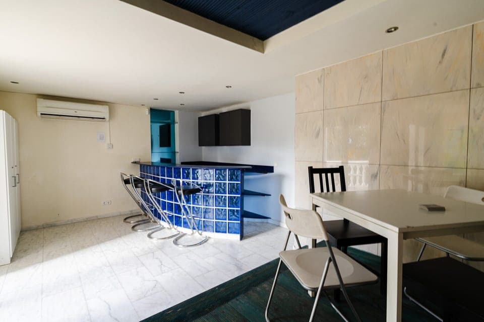 Entrance / Reception