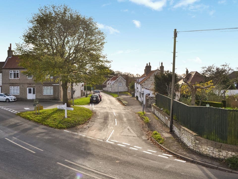 View | Puffin&rsquo;s Nest - Longsmith Cottages, Flamborough