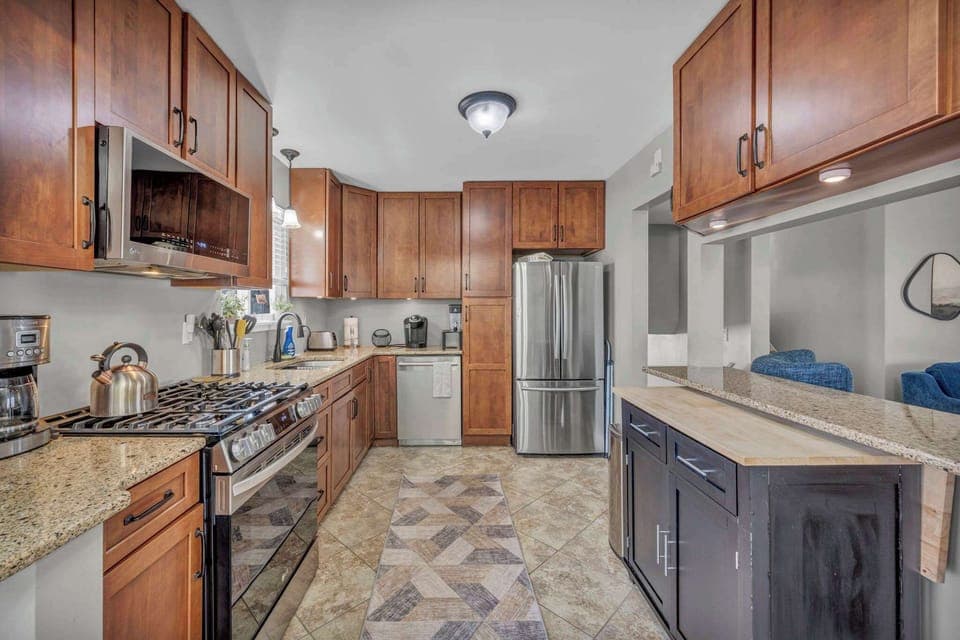 Whip up your favorite meals in this beautifully designed kitchen – fully equipped for your culinary adventures!