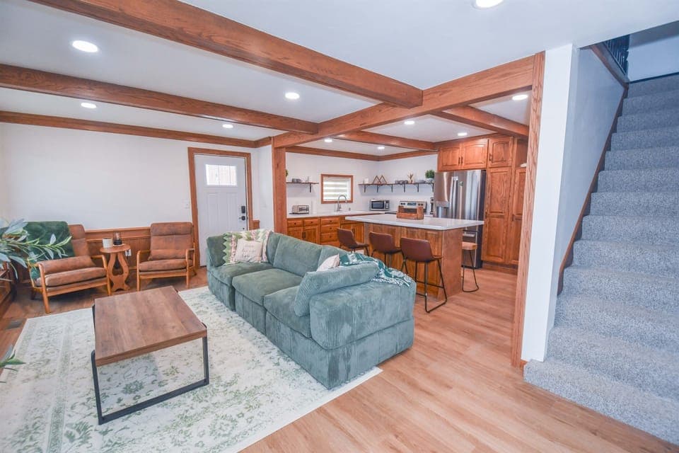 Living/Dinning Room/Kitchen