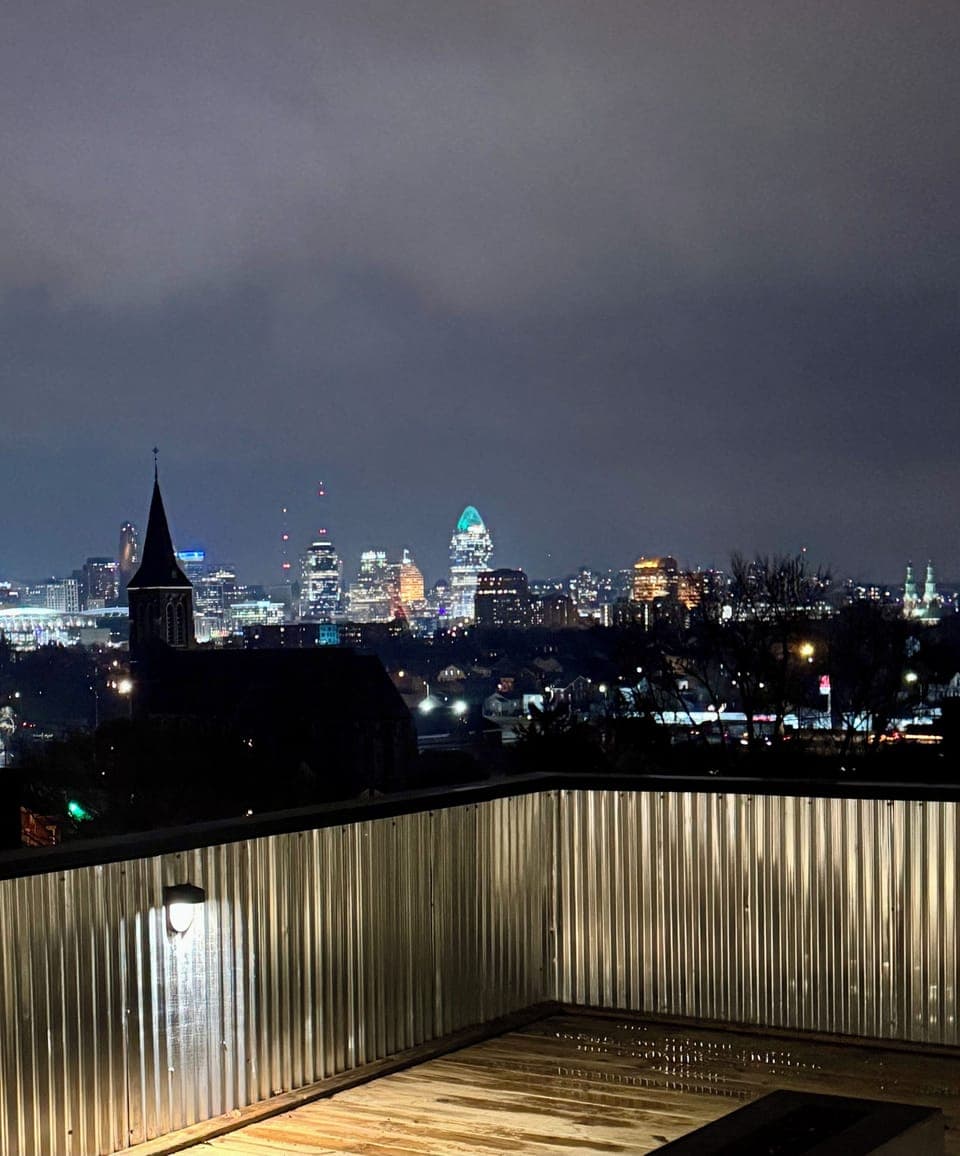 Rooftop 
Rooftop Deck View