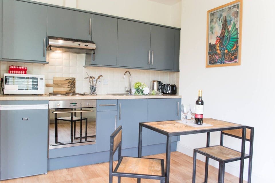 Apartment 2, York Terrace, Norwich - Host & Stay