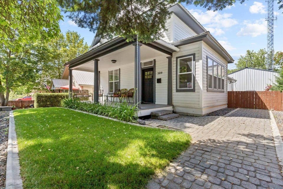 The Grand on Garden~Coeur d'Alene, Idaho