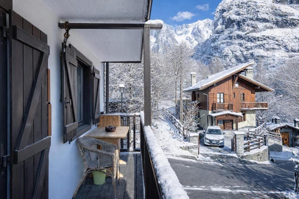 Standard Apartment, Multiple Bedrooms (Graceful Apartment In Courmayeur) | Balcony
