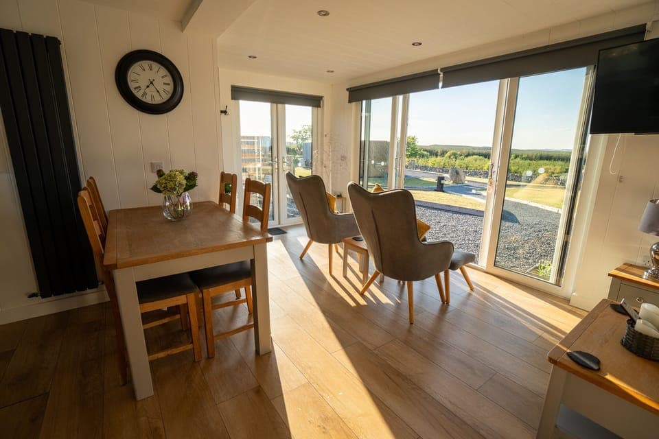 Living Room / Lounge