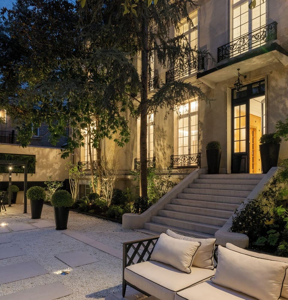 Luxury Villa, Garden View | Terrace/patio