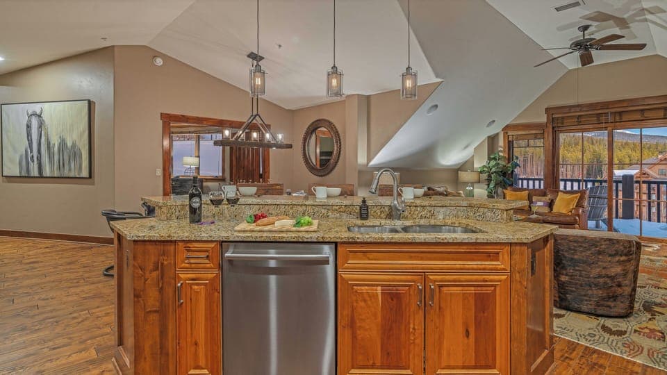 Kitchen island gourmet appliances