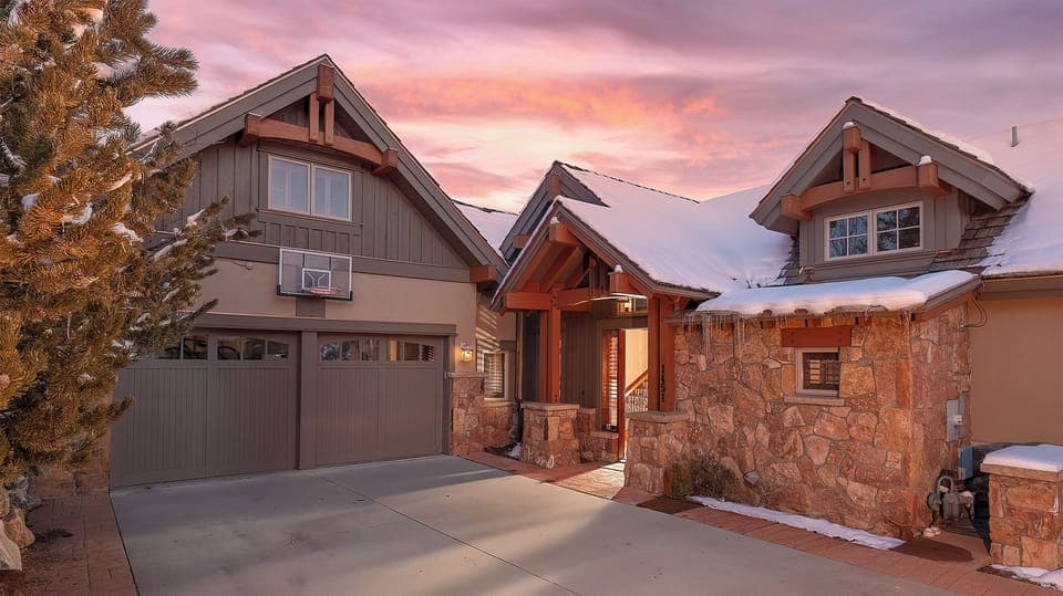 Welcome to Lariat Ridge Lodge!