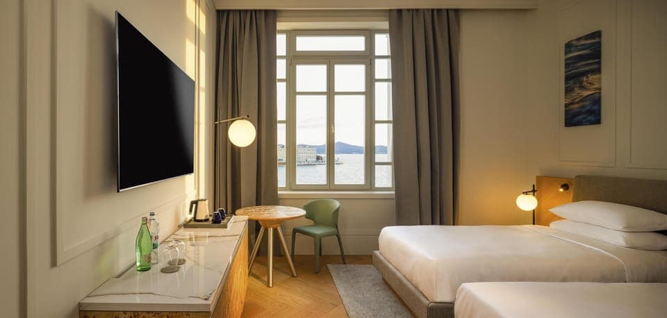 Room, 2 Twin Beds, Sea View | Beach/ocean view