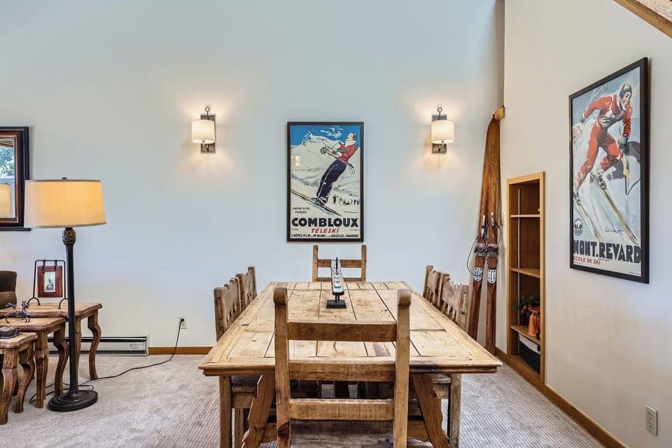 21700 US HWY 6 unit 2017 - Web Quality - 024 - 26 2nd Floor Breakfast Area Feature