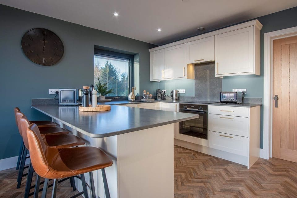 Wisemans House Apartment 2 - Wisemans Bridge (24479)