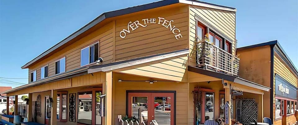 The Downtown Retreat occupies the second story of the iconic home and garden store, Over the Fence. This private 1200 sq. ft. apartment is located in the very heart of downtown Sequim.