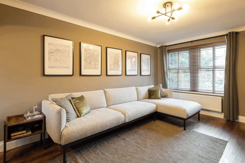 Martinhoe, Ingleby Barwick - Host & Stay